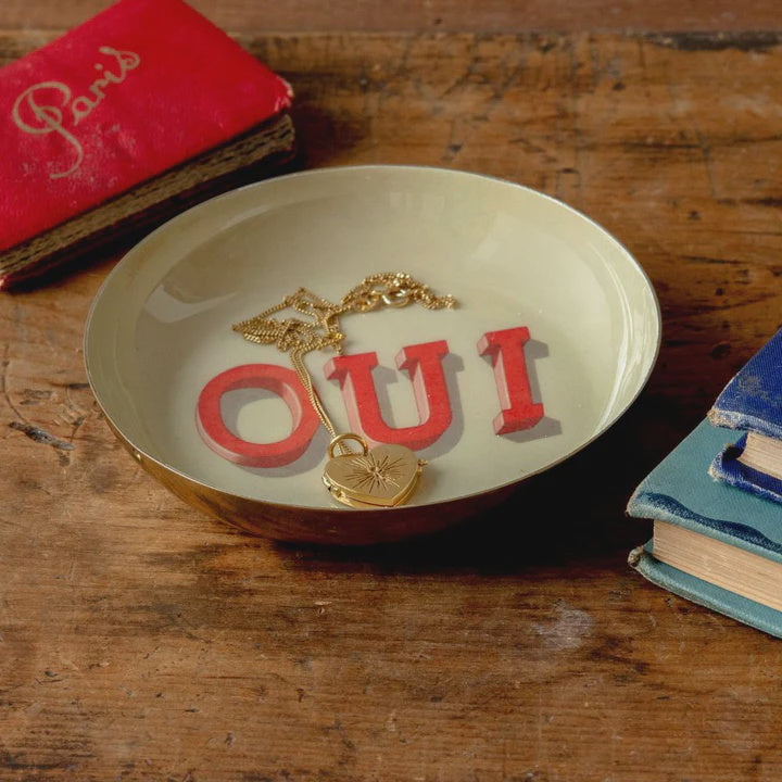 Round Enamel Tray: Oui